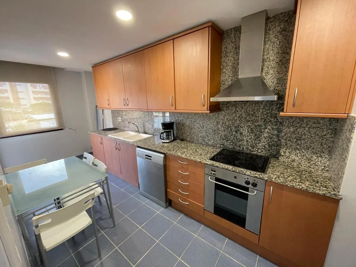 Seahomes Vacations, Fenals Beach&Chic, Pk, Top Apartment Full Equipped Lloret de Mar