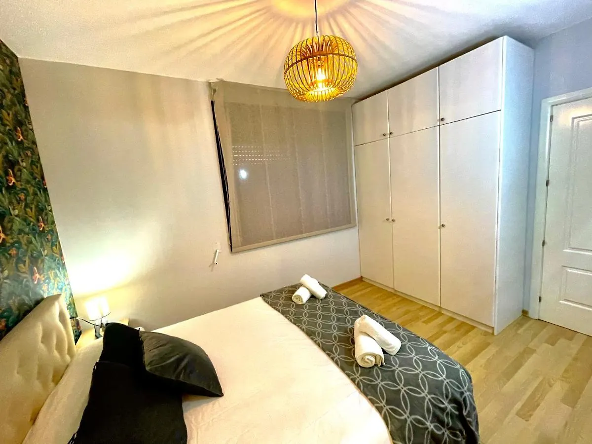 Seahomes Vacations, Fenals Beach&Chic, Pk, Top Apartment Full Equipped Lloret de Mar