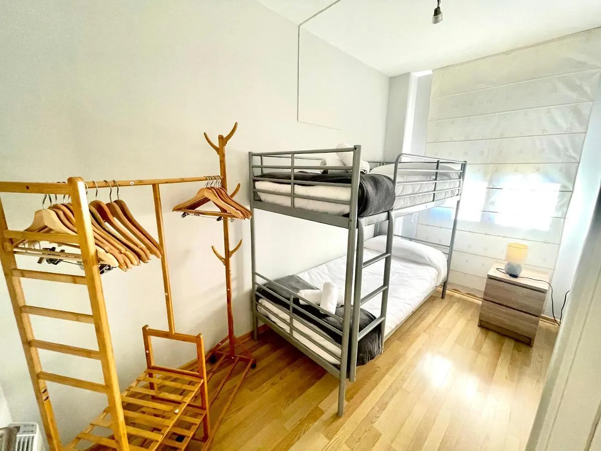 Seahomes Vacations, Fenals Beach&Chic, Pk, Top Apartment Full Equipped Lloret de Mar