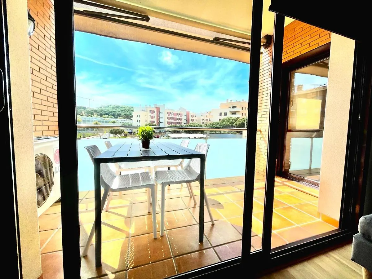 Seahomes Vacations, Fenals Beach&Chic, Pk, Top Apartment Full Equipped Lloret de Mar